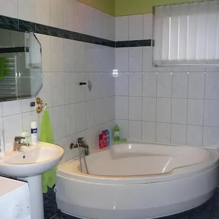 Ekonomiczne Rum i privatbostad *